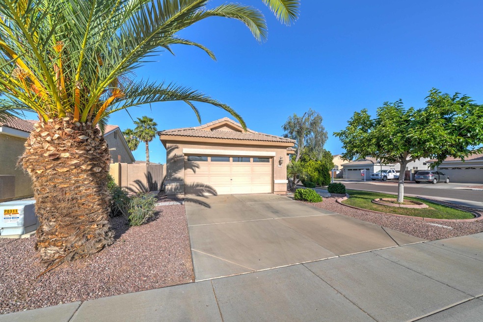 960 N Adams Ct-1