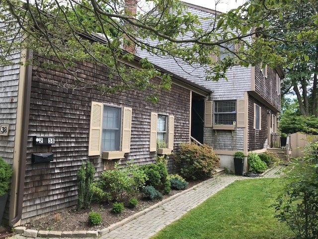 38 Harrison Ave unit 1, Newport, RI 02840 - photo 1