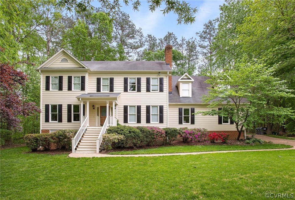 New Roof 5/19 Large front yard, cul-de-sac