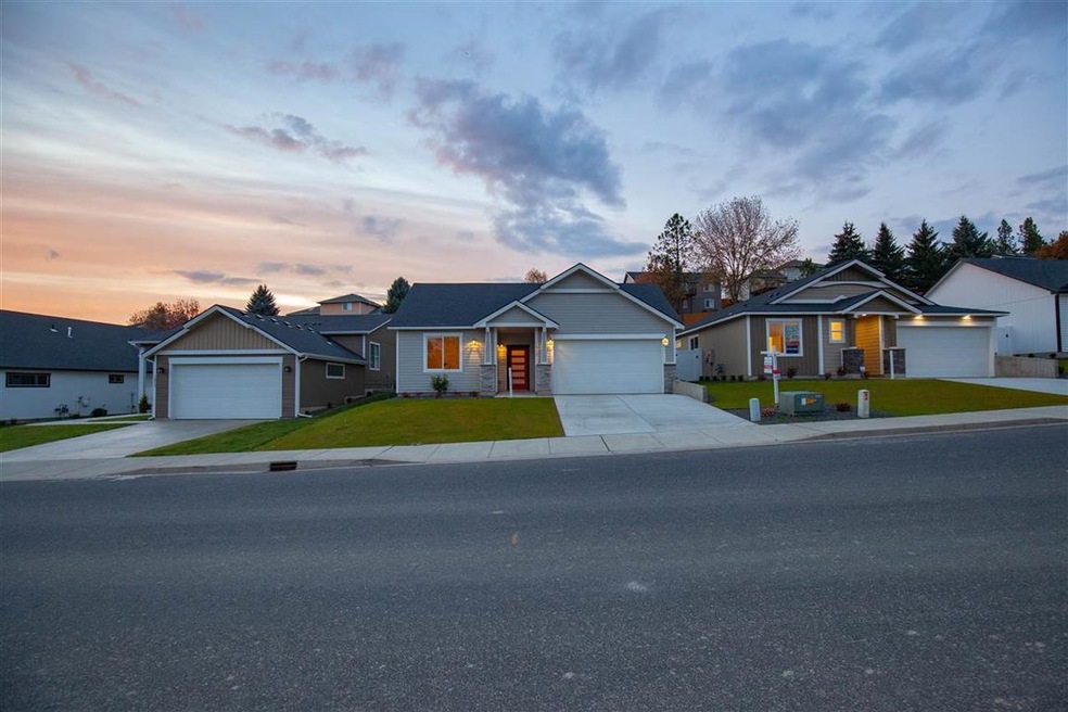 16539 N Columbus Dr, Spokane, WA 99208 - photo 1