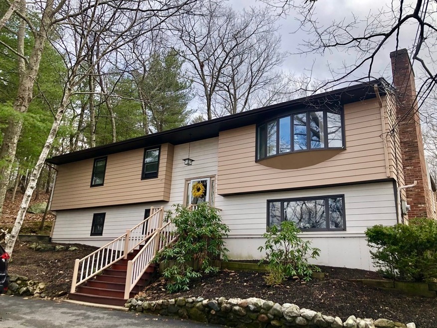 11 Loves Ln unit 2, Woburn, MA 01801 - photo 1