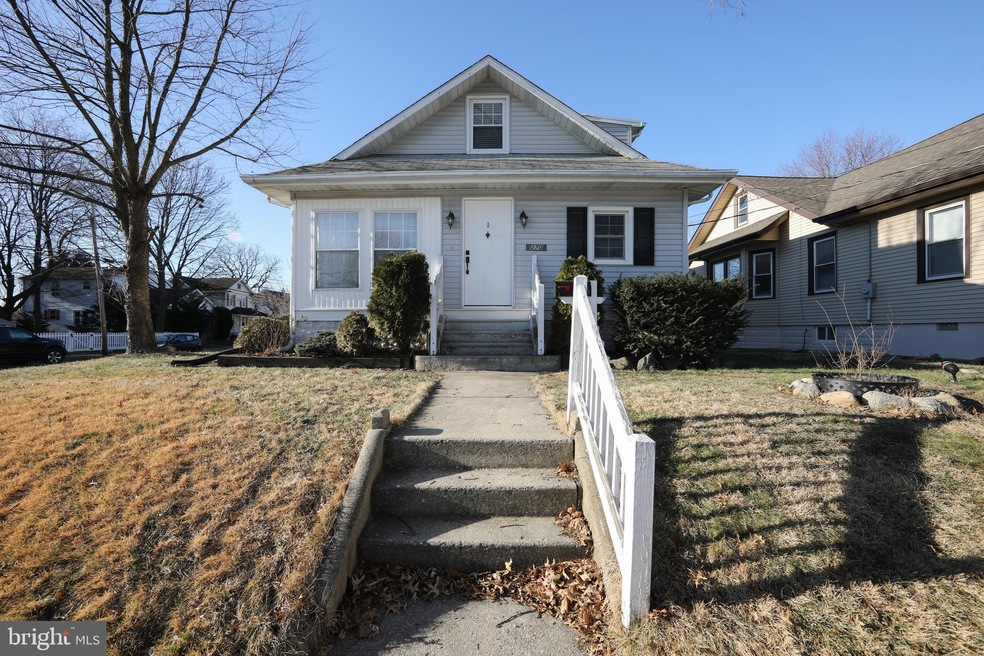 270 Cedarcroft Ave, Audubon, NJ 08106 - photo 1