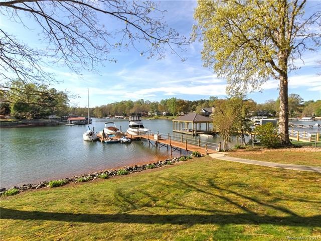 Pier, Floating dock and jet ski lift