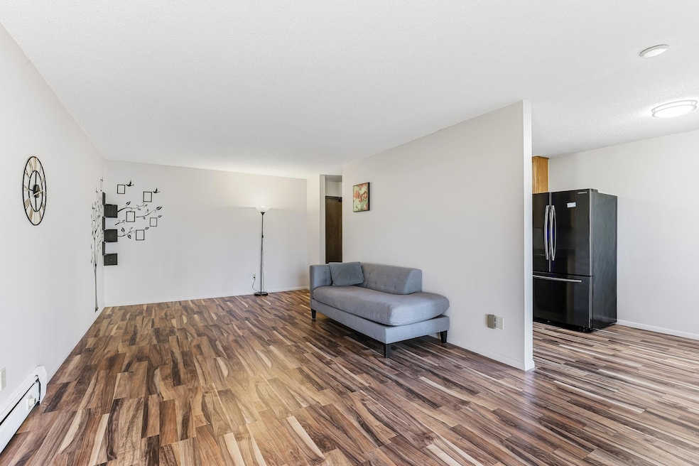 Cedarwood Condominiums unit 104, Edina, MN 55435 - photo 1