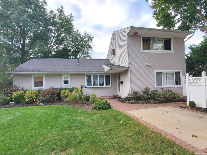 66 Hungry Harbor Rd, Valley Stream, NY 11581 - photo 1