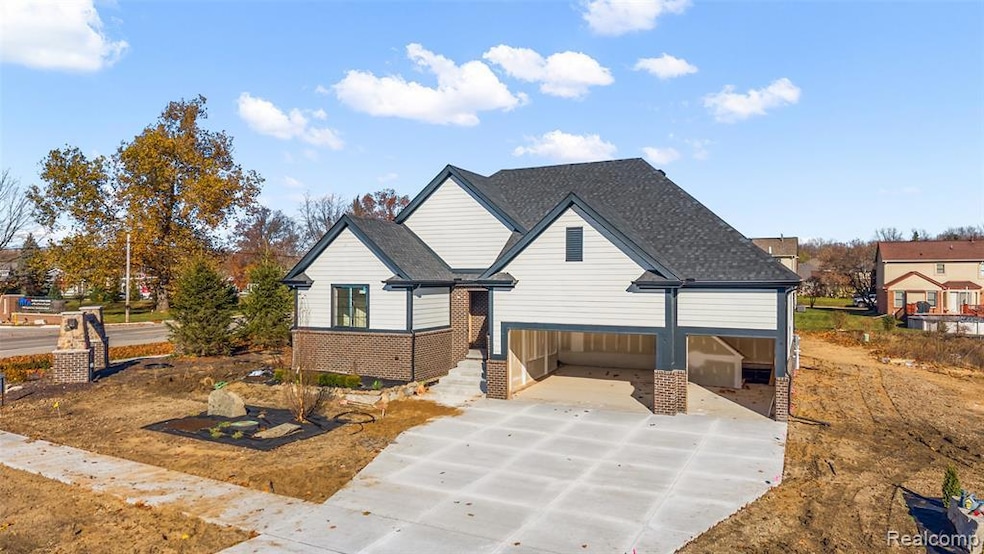 29697 Red Fox Ln, Chesterfield, MI 48047 - photo 1