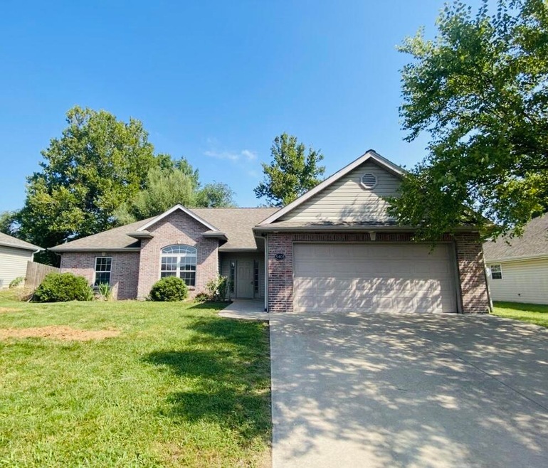 Welcome to 5403 Murfreesboro Drive!