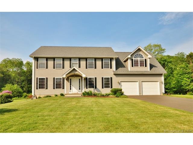 Welcome home! Beautiful, 2006 built colonial.