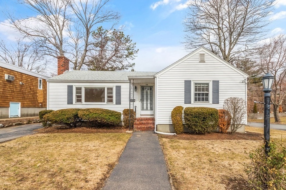 238 Windsor Ave, Swampscott, MA 01907 - photo 1