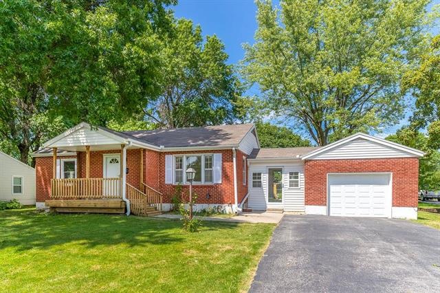 803 NW Zaun Ave, Blue Springs, MO 64015 - photo 1