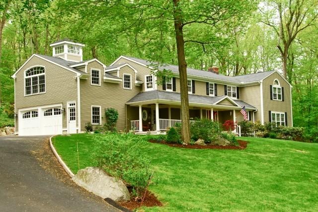 89 Rockridge Ln, Stamford, CT 06903 - photo 1