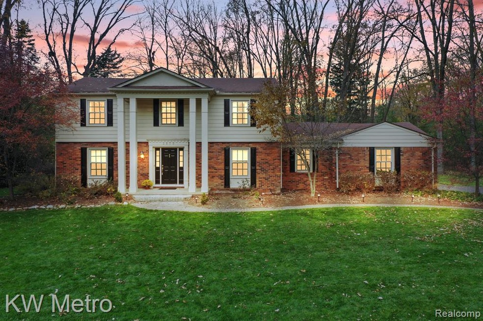 2870 Masefield Ct, Bloomfield Hills, MI 48304 - photo 1