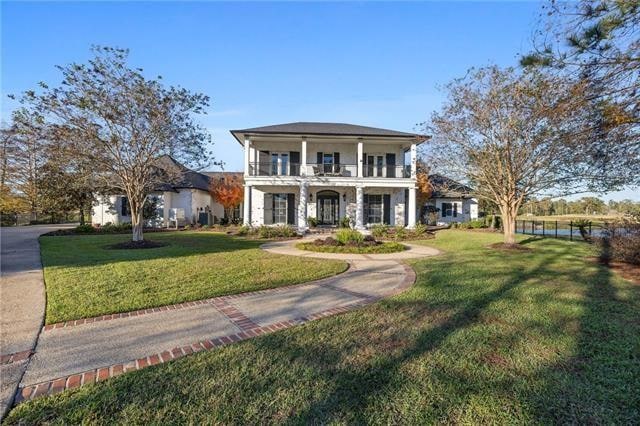 For Sale $950,000 • Co-Listing Agent