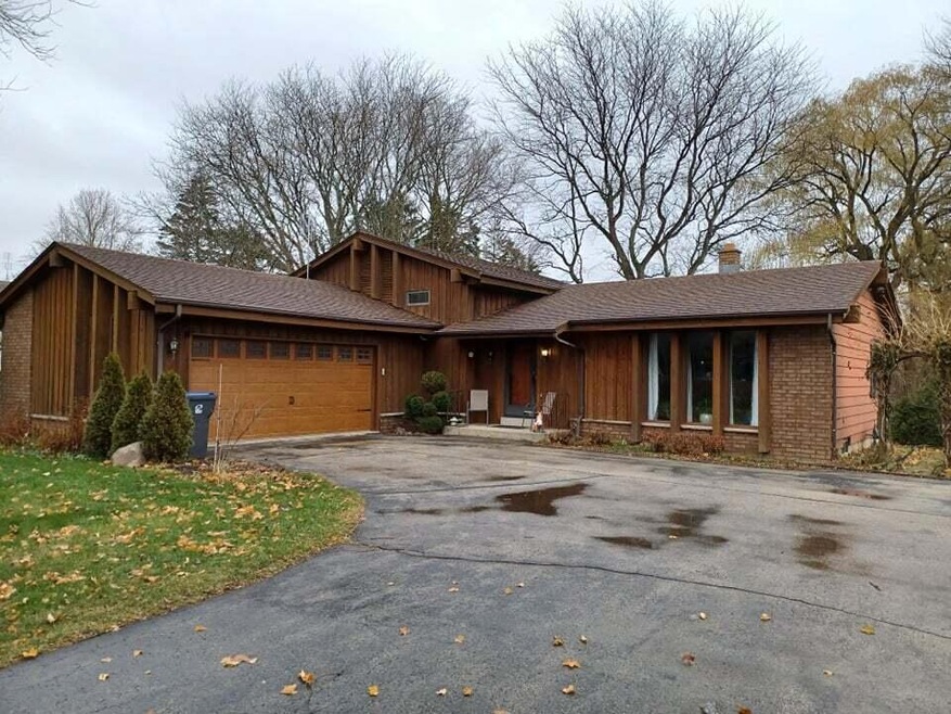 263388923_915252405790329_86341285822739