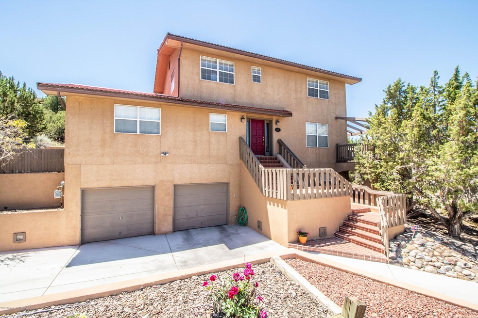 621 Cerrillos Dr, Farmington, NM 87401 - photo 1