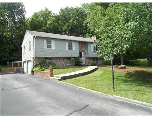 18 Lodgepole Ln, Greenville, RI 02828 - photo 1