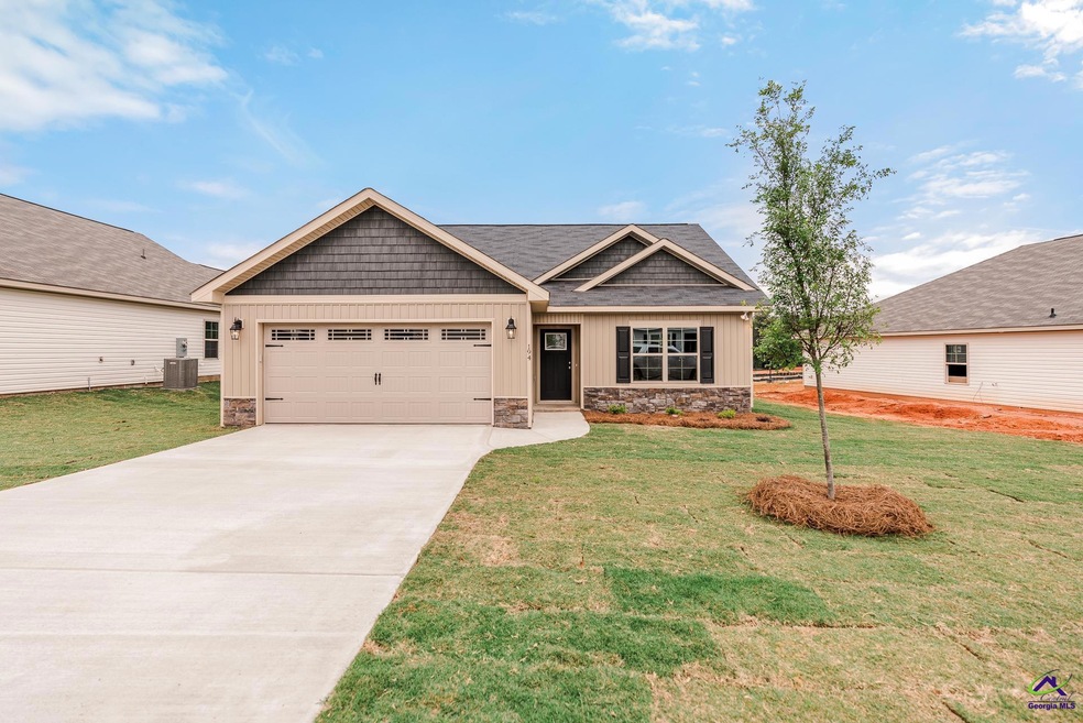 194 Red Tail Cir, Powersville, GA 31008 - photo 1