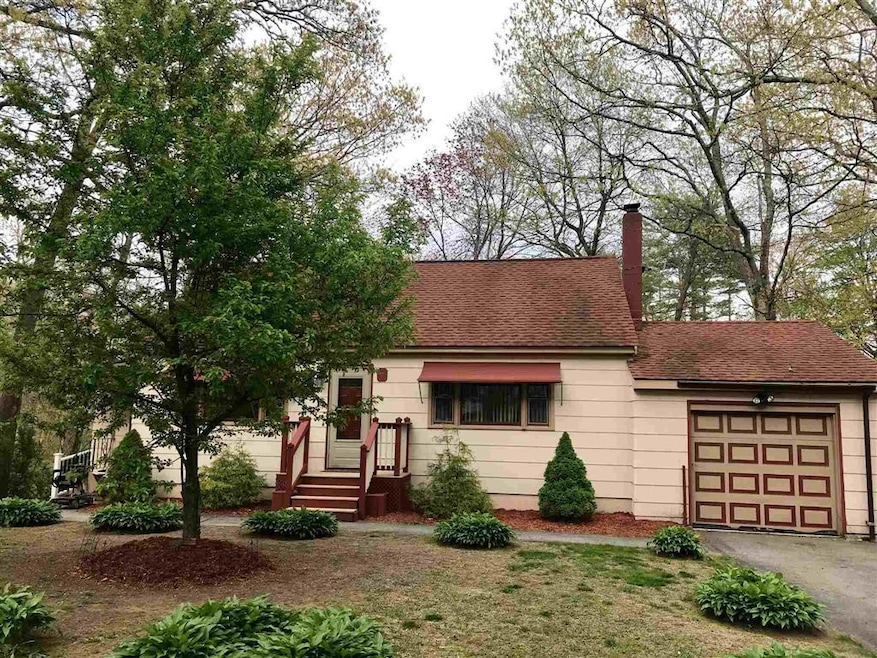 7 Cove Dr, Derry, NH 03038 - photo 1