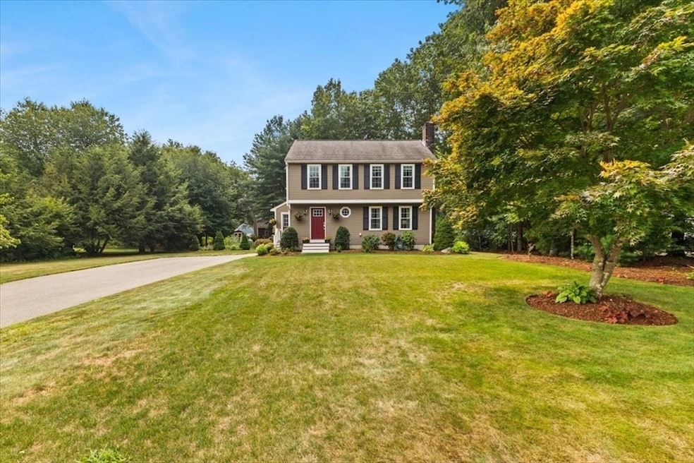 7 Strawstone Ln, Norton, MA 02766 - photo 1