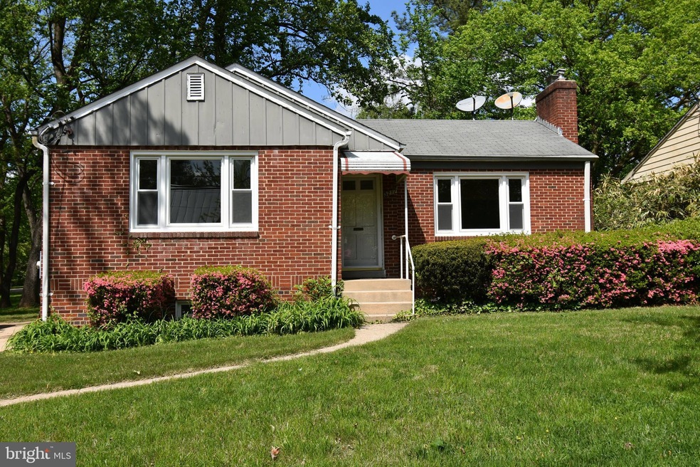 3217 Mccomas Ave, Kensington, MD 20895 - photo 1