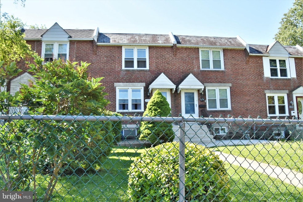 2222 Windsor Ave, Drexel Hill, PA 19026 - photo 1
