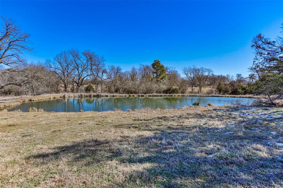 369 County Road 121, Gainesville, TX 76240 - photo 1