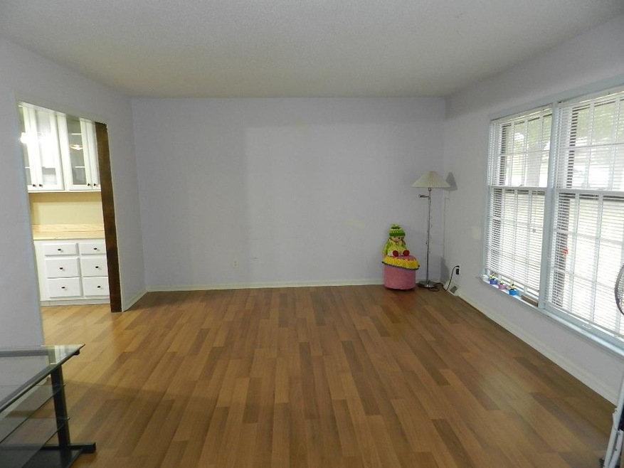 4825 Queal Dr, Shawnee, KS 66203 - photo 1