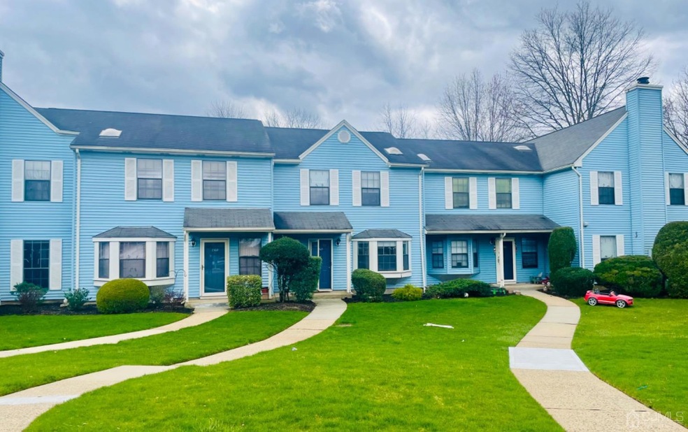 2303 Deerfield Dr unit 3, Edison, NJ 08820 - photo 1