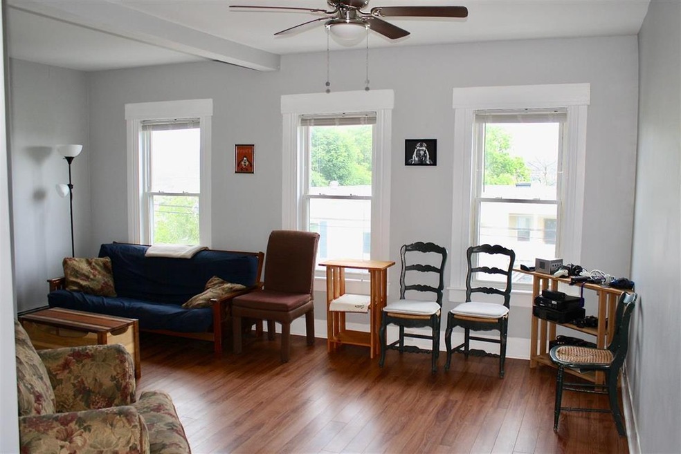 152 Notre Dame Ave unit 3, Manchester, NH 03102 - photo 1