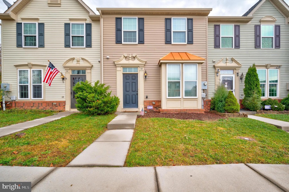 38 Mississippi Point, Falling Waters, WV 25419 - photo 1