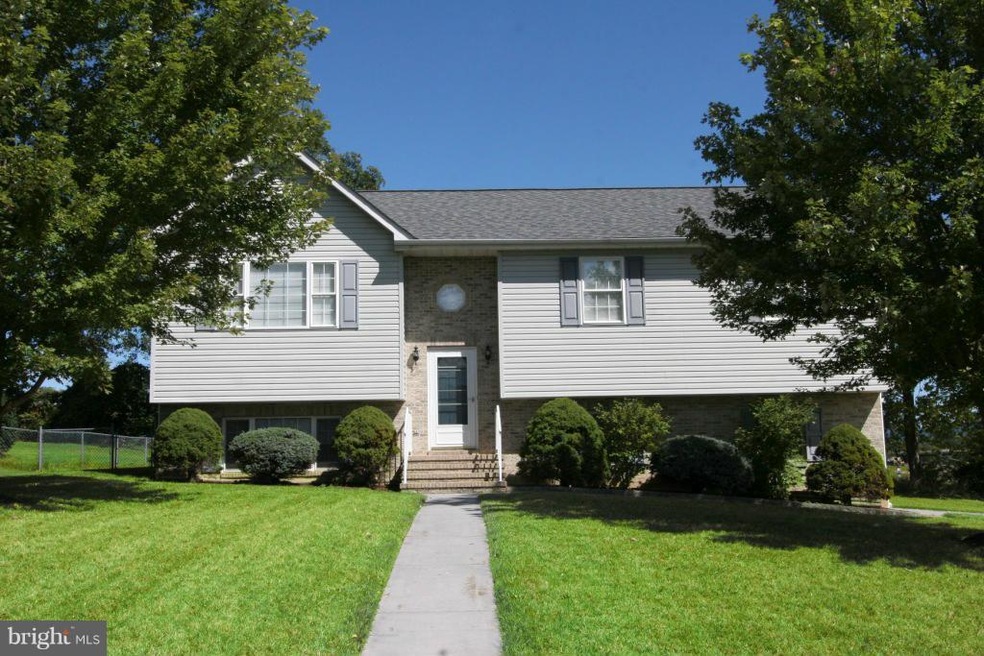 256 Creekside Way, Front Royal, VA 22630 - photo 1