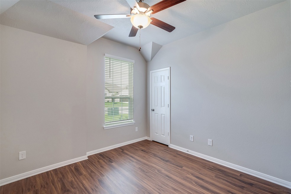 1143 Tomball Downs Dr, Tomball, TX 77375 - photo 1