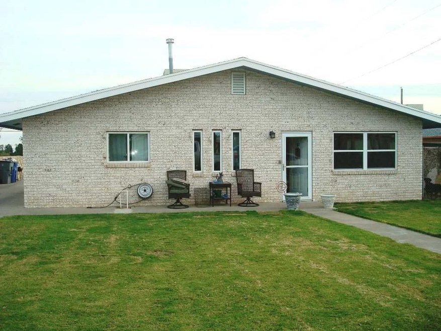 8030 Gilbert Dr, El Paso, TX 79907 - photo 1