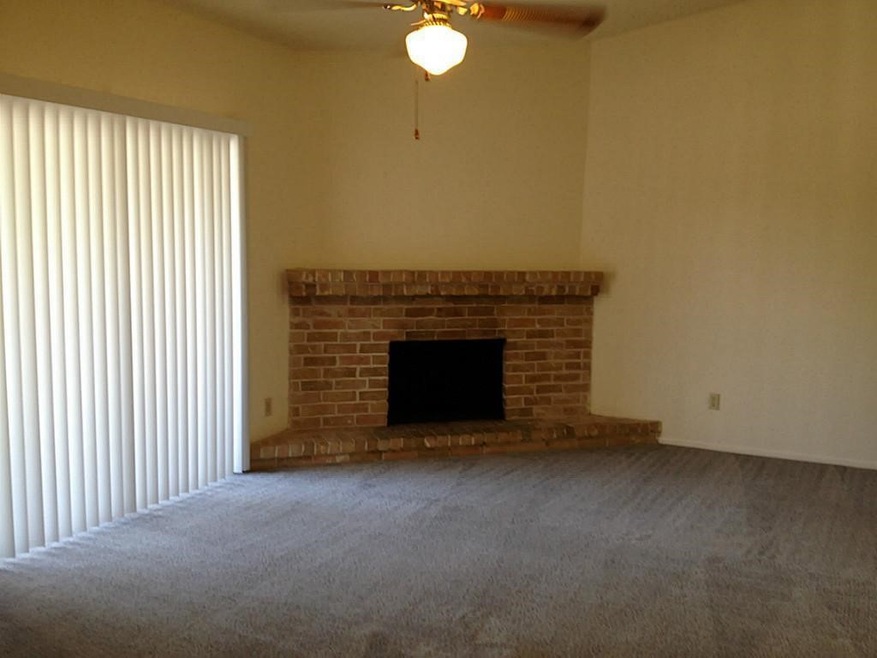 923 Carrell St unit C, Tomball, TX 77375 - photo 1