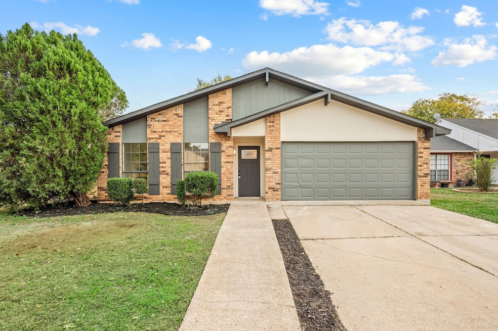 4124 Silverberry Ave, Fort Worth, TX 76137 - photo 1