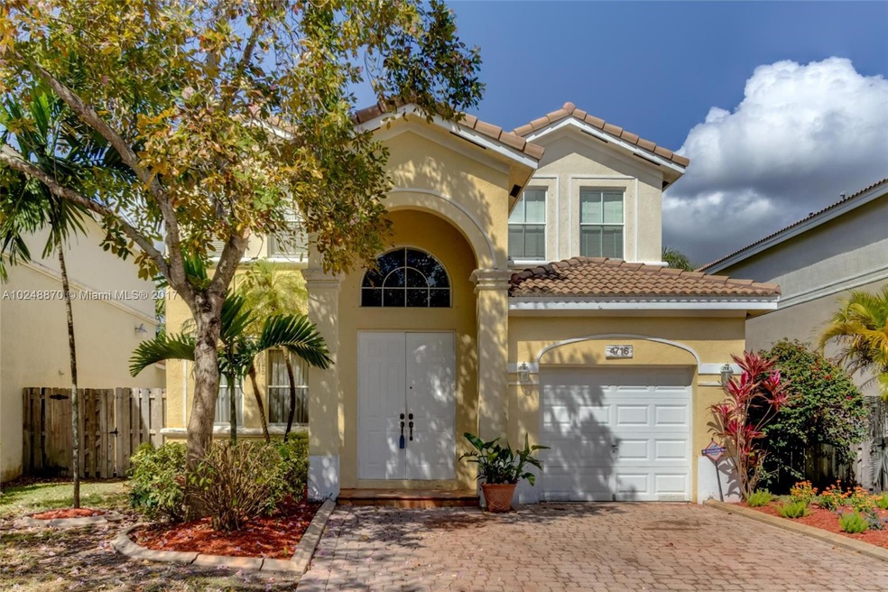 4716 NW 113th Place, Doral, FL 33178 - photo 1