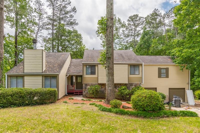 1870 Abercorn Way, Snellville, GA 30078 - photo 1