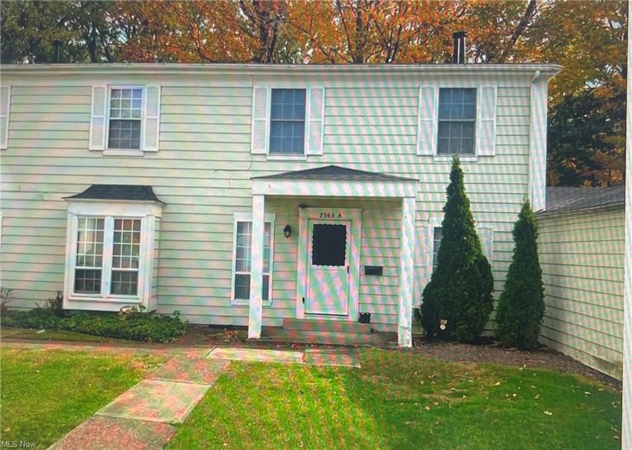 View of front of home with a front lawn