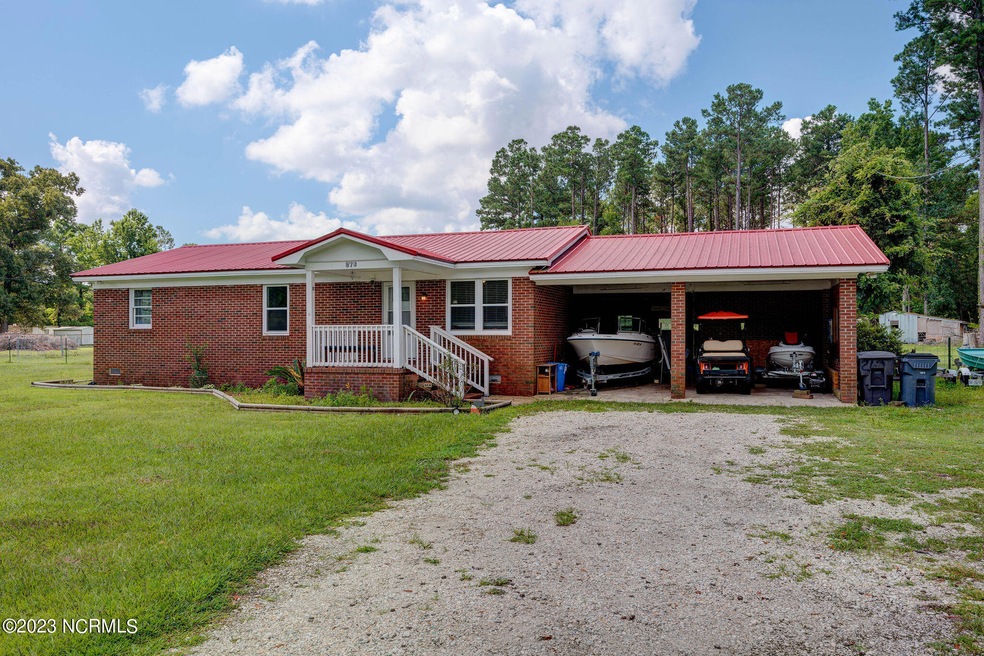 879AppletonWayNE-1