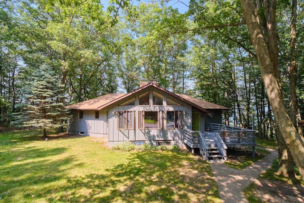 2521 Crescent Beach Rd, Manistee, MI 49660 - photo 1