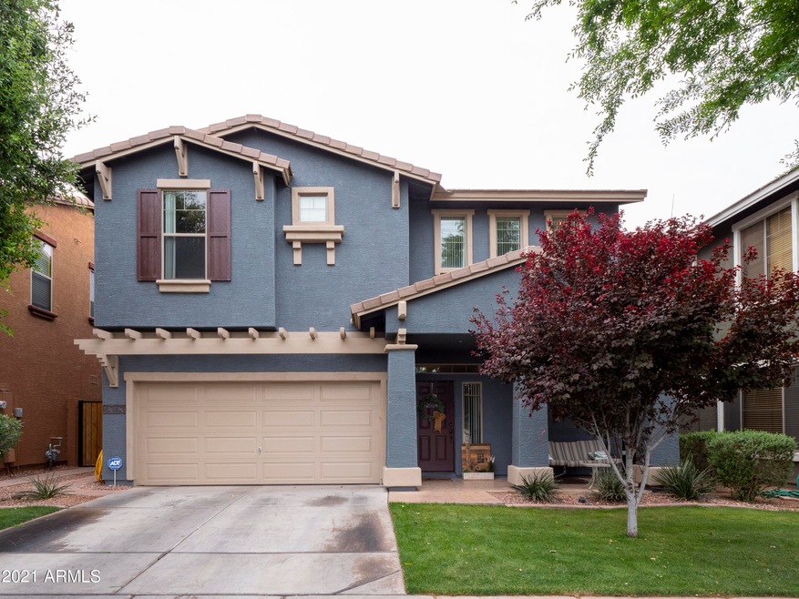 4343 E Vaughn-0476