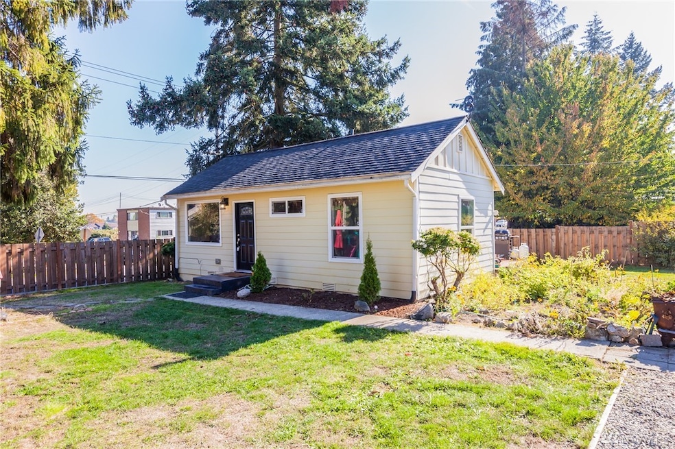 14019 37th Ave S, Tukwila, WA 98168 - photo 1