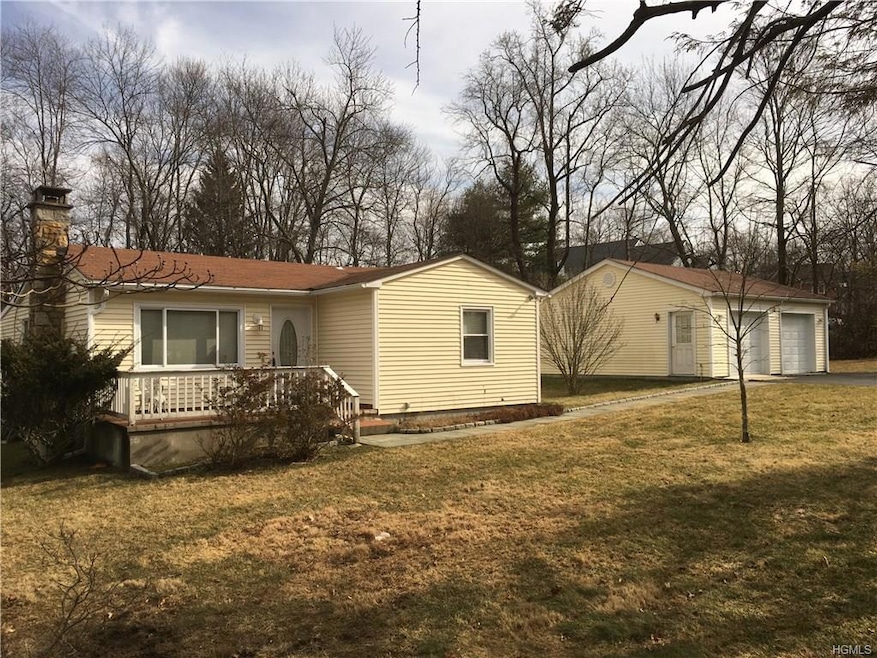 3404 Spruce St, Mohegan Lake, NY 10547 - photo 1