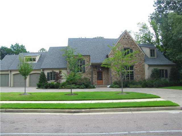 Welcomes you with a low maintenance exterior surro