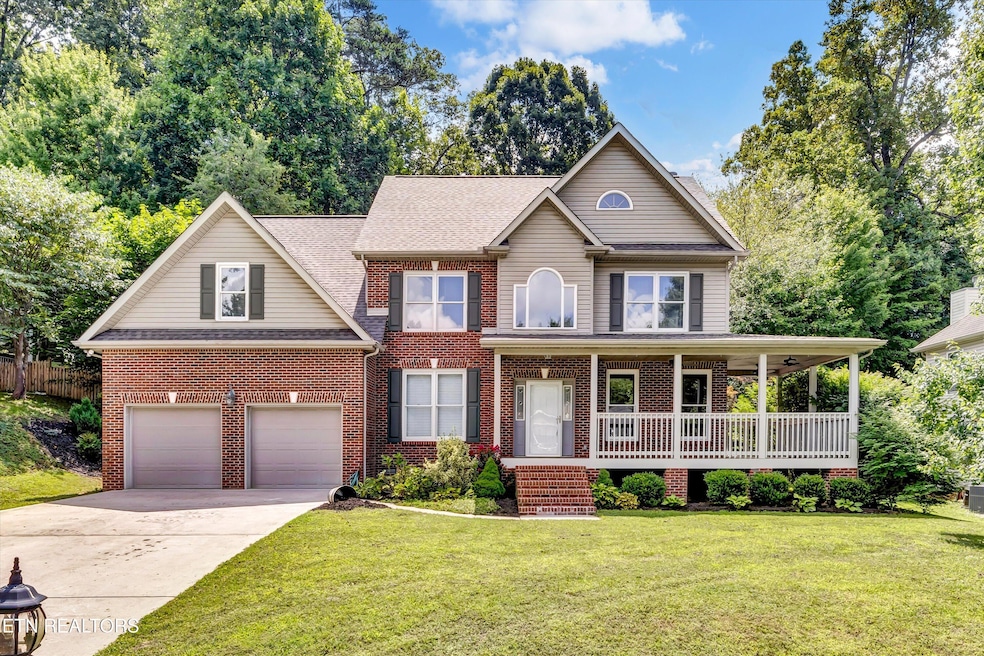 363 Country Run Cir, Powell, TN 37849 - photo 1