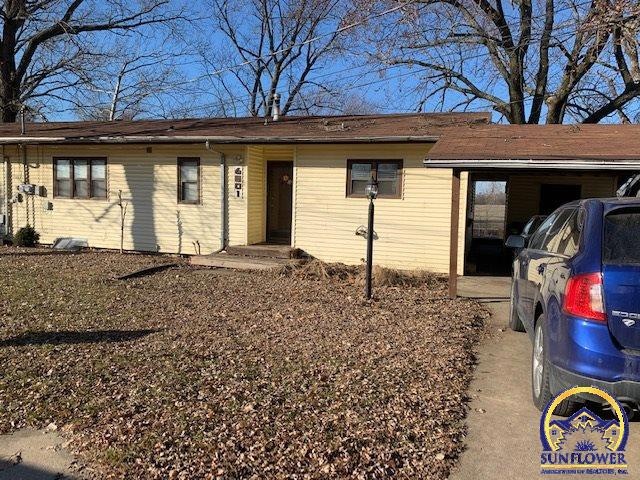 6801 SW Crestwood Dr, Topeka, KS 66619 - photo 1