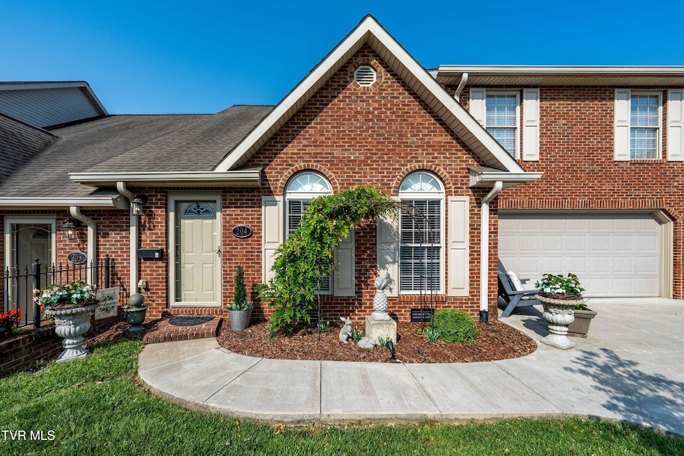 404 E Mountain View Rd (24 of 61)