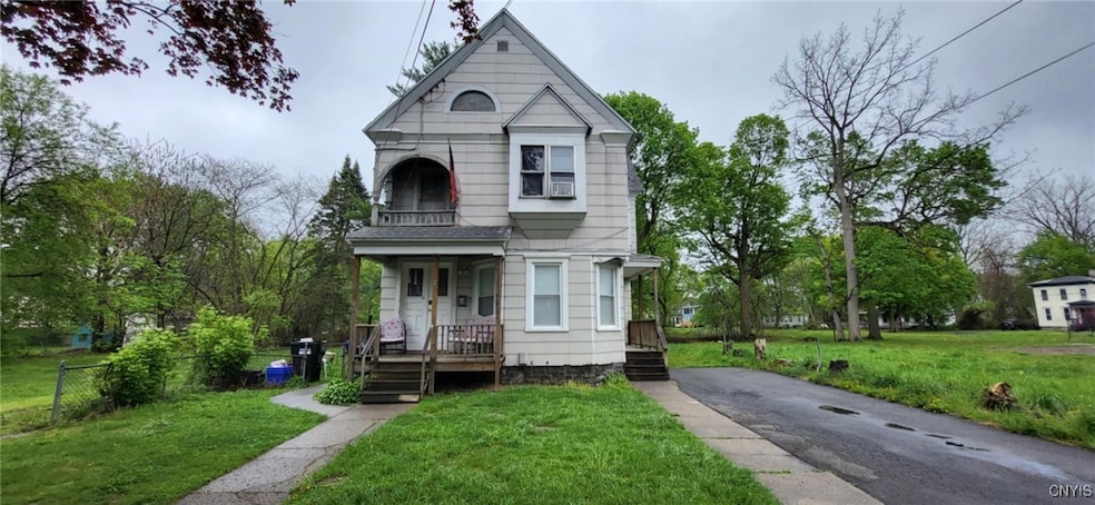 Pending $159,900 • Co-Listing Agent