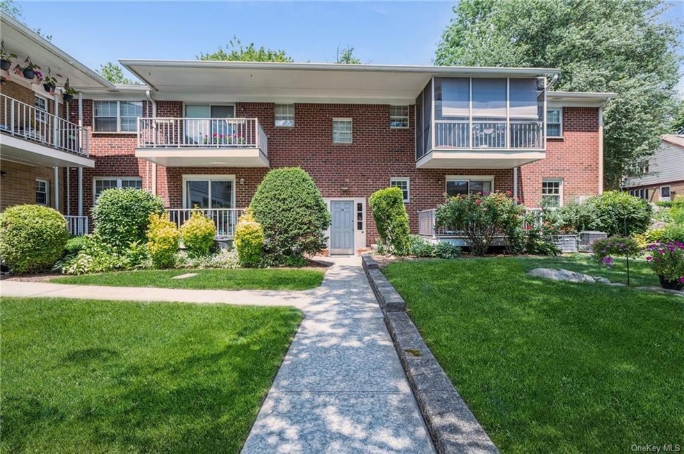 14 Somerset Dr unit 26A, Suffern, NY 10901 - photo 1