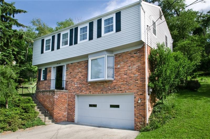38 Collinwood is a charming, traditional, two-stor